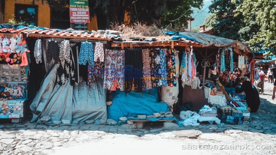 Chiffon Dupatta (شفون دوپٹہ) — Islamabad ke bazaar mein