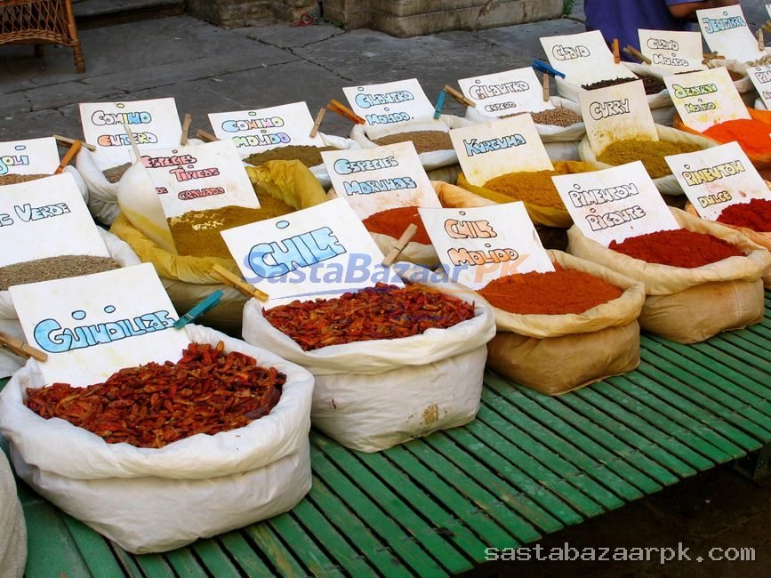 Garam Masala Mix (گرم مصالحہ) — Hyderabad ke bazaar mein