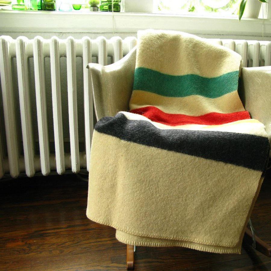 Winter Blanket (سردی کا کمبل)
