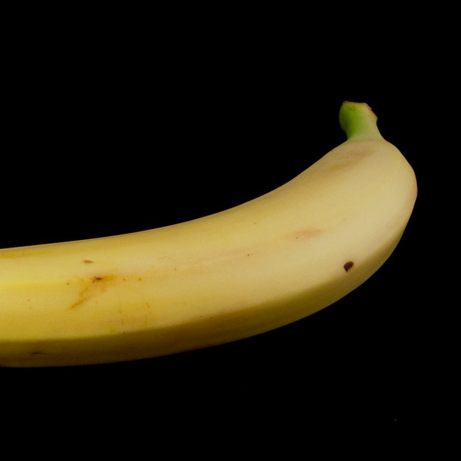 Banana Dozen (کیلا درجن) — Lahore ke bazaar mein