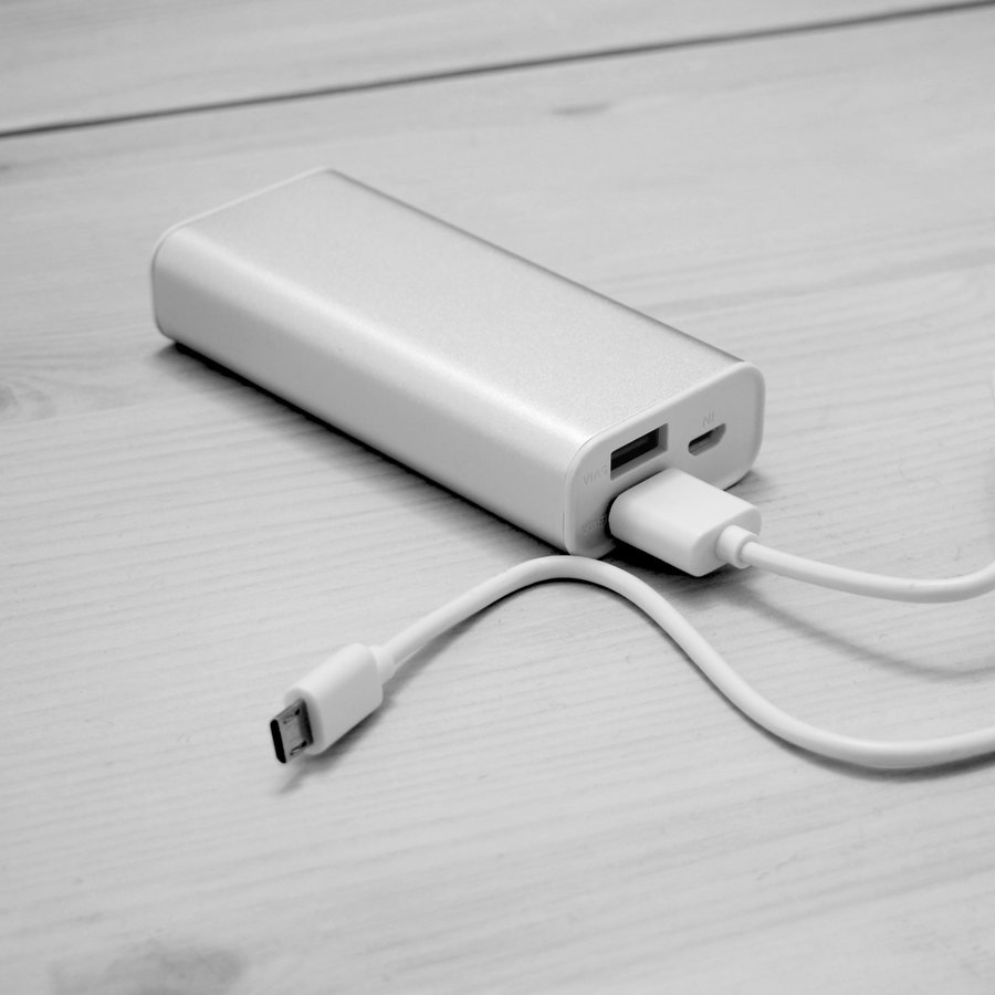 Power Bank 10000mAh (پاور بینک)