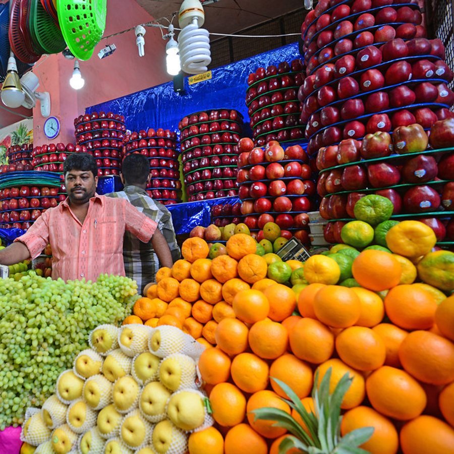 Green Grapes (ہرے انگور)